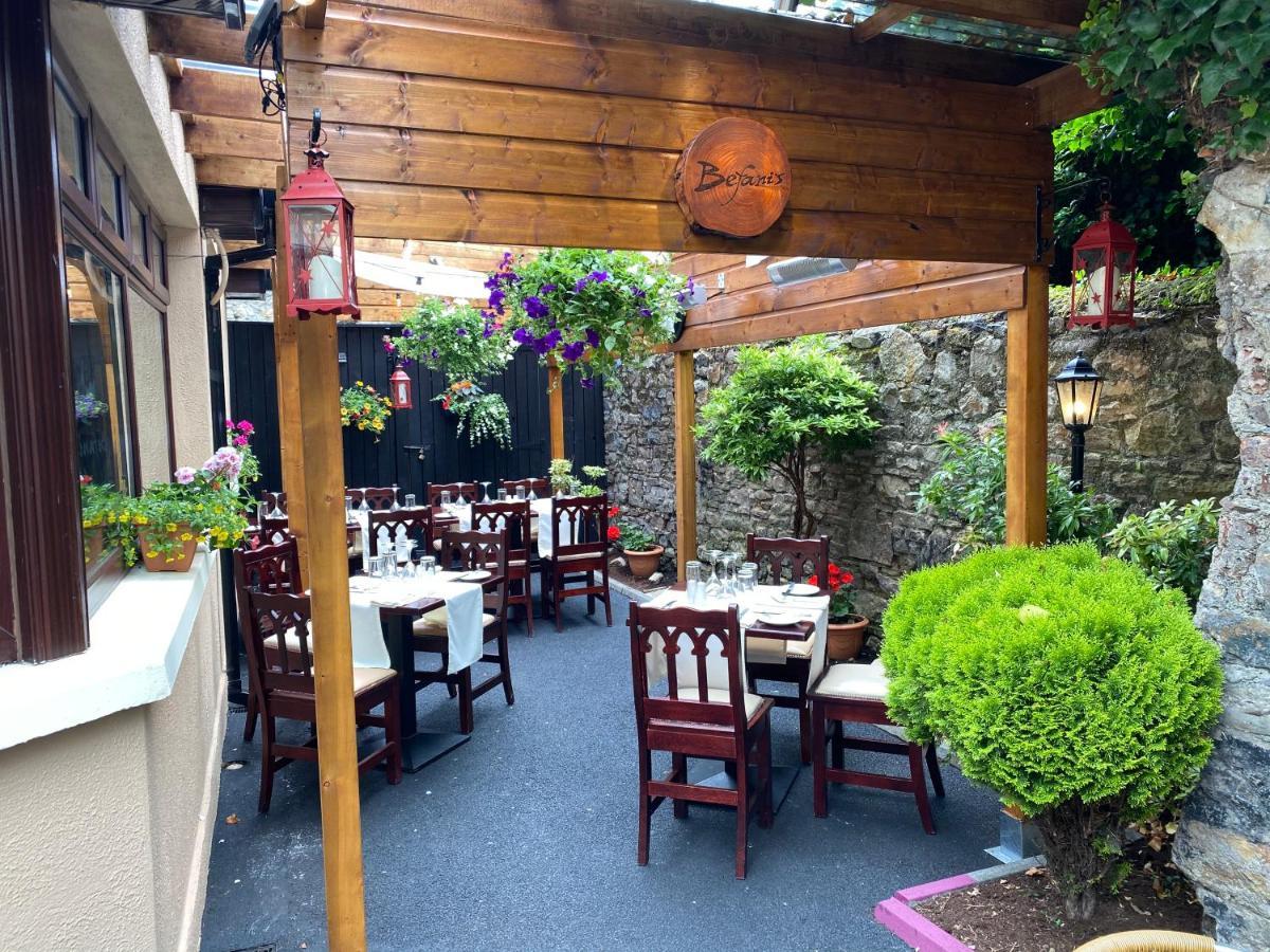 Befani'S Mediterranean Restaurant & Townhouse Клонмел Екстериор снимка